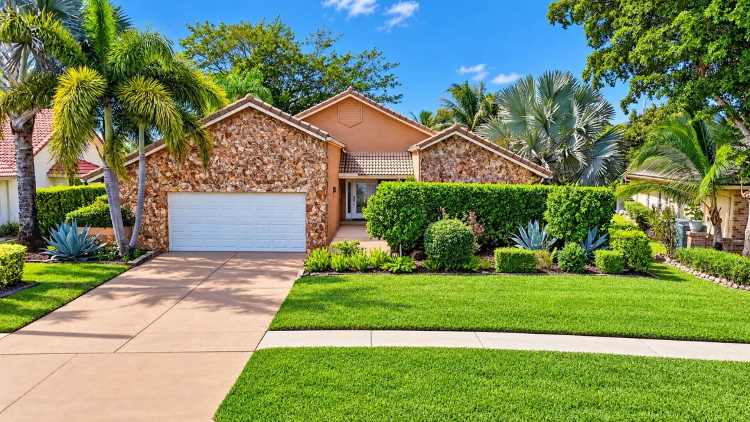 20104 Back Nine Drive, Boca Raton, FL 33498