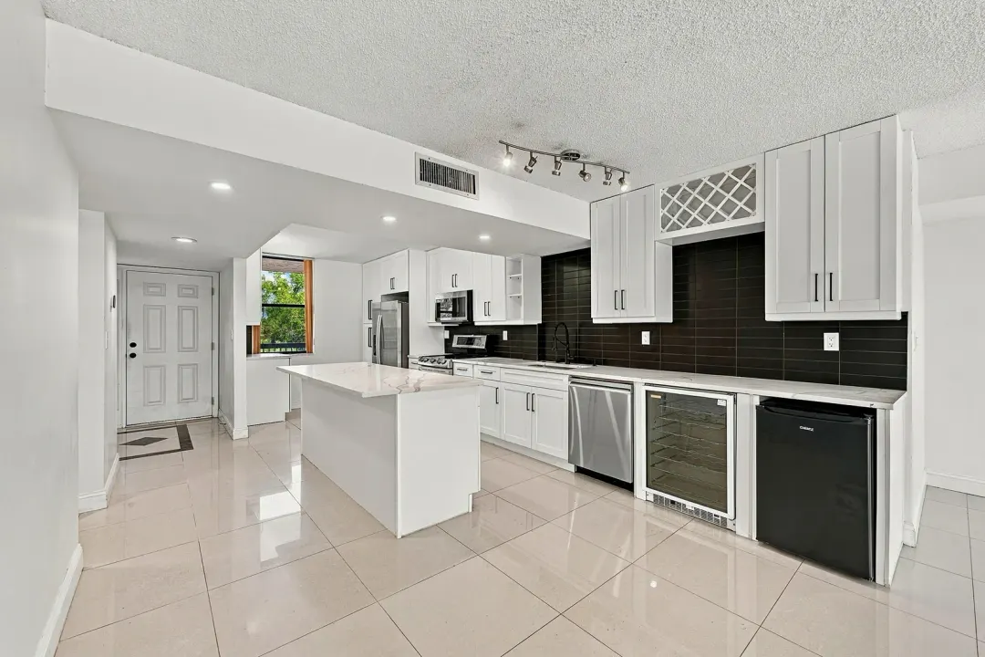 2768 Carambola Circle S 302, Coconut Creek, FL 33066