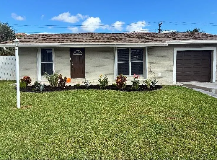 9665 SW 1st Place, Boca Raton, FL 33428