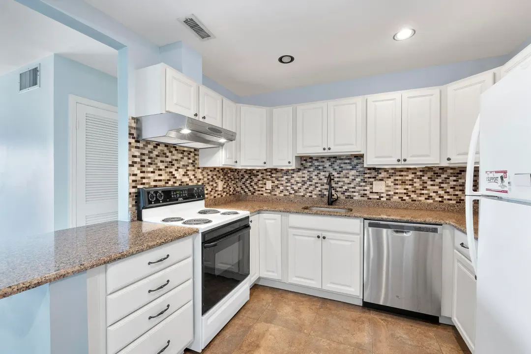 6253 Bay Club Drive 3, Fort Lauderdale, FL 33308