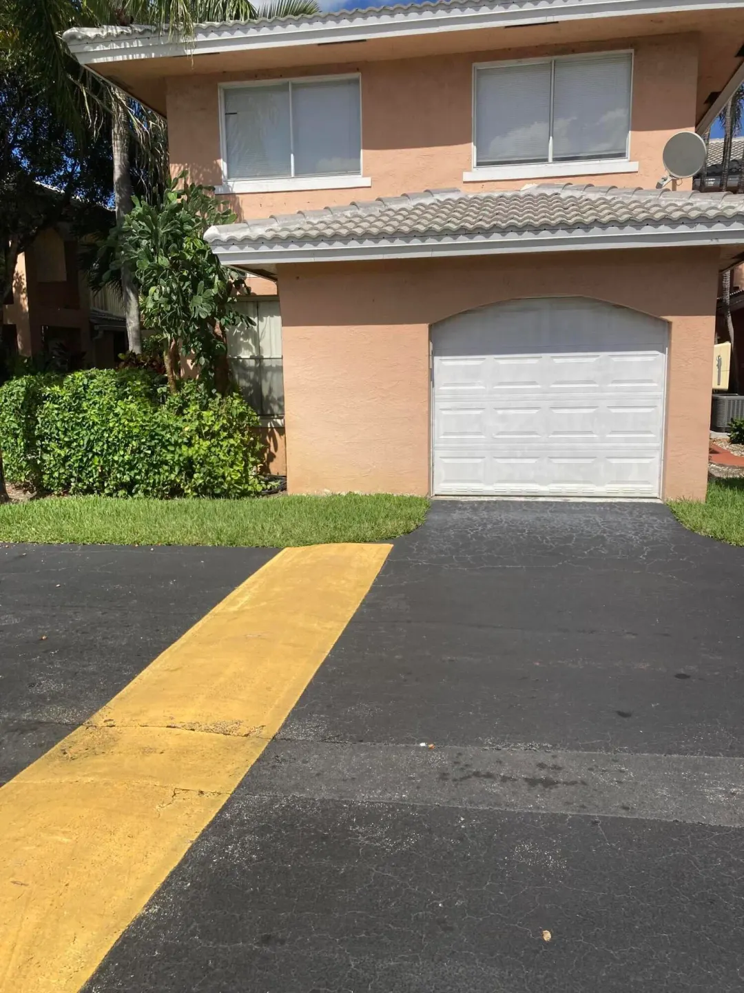 3243 NW 44th Street 1, Oakland Park, FL 33309