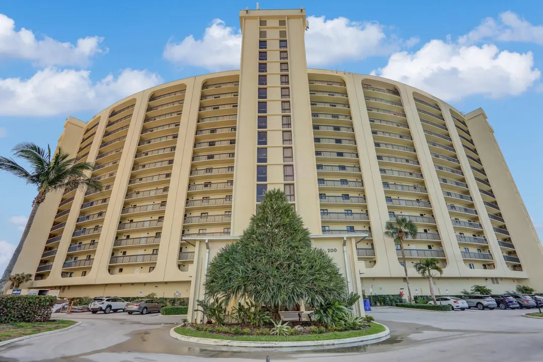 200 Ocean Trail Way T1, Jupiter, FL 33477