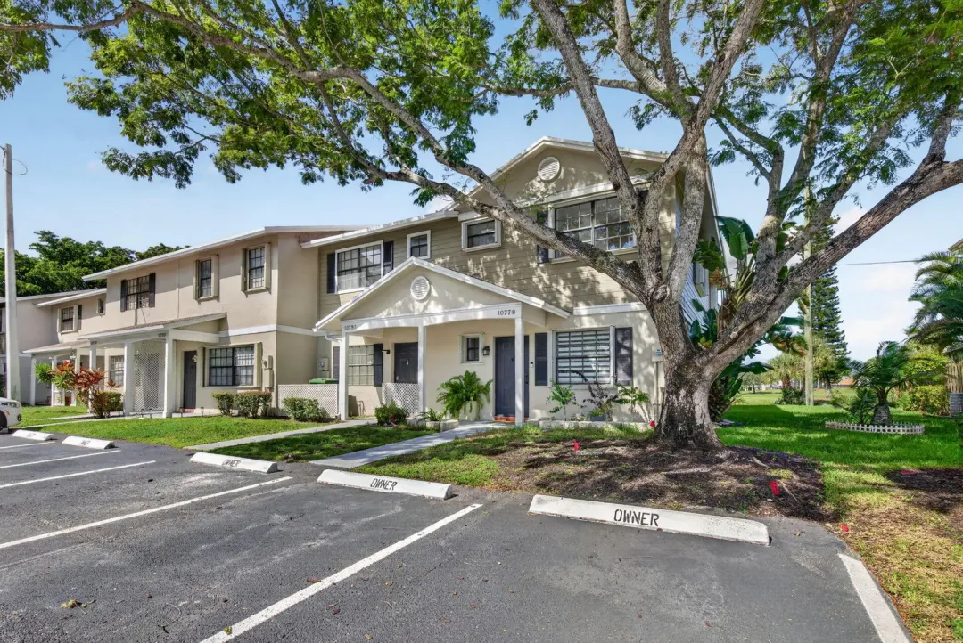 10779 NW 11th Street 10779, Pembroke Pines, FL 33026
