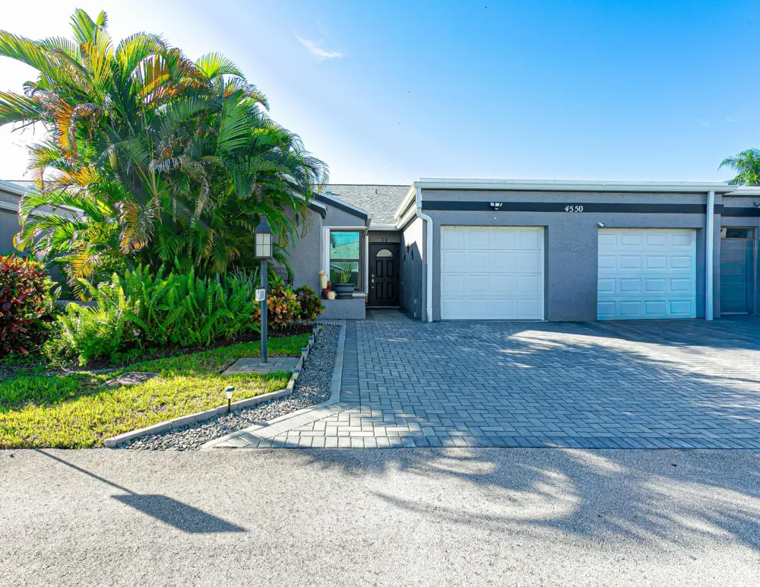 4550 Biddeford Avenue 38, West Palm Beach, FL 33417