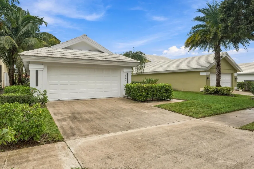 2398 Saratoga Bay Drive, West Palm Beach, FL 33409