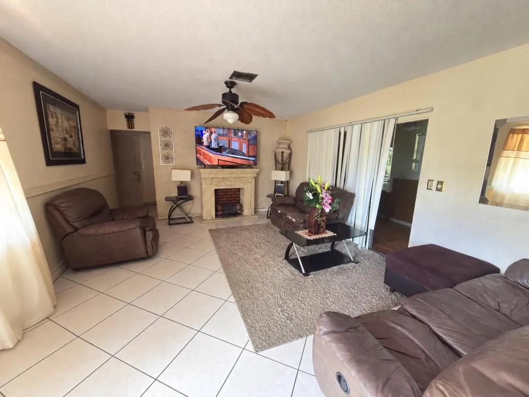 1600 NW 47th Avenue, Lauderhill, FL 33313