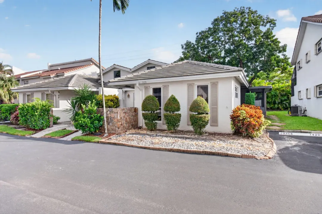 7420 Champagne Place, Boca Raton, FL 33433