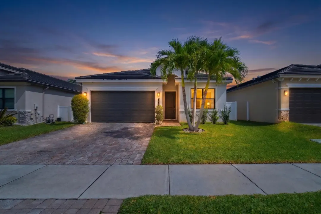 7461 Moonrise Drive, Lake Worth, FL 33467
