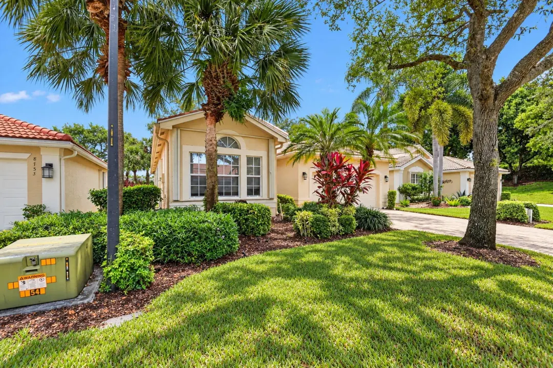 8749 Arbor Walk Drive, Lake Worth, FL 33467