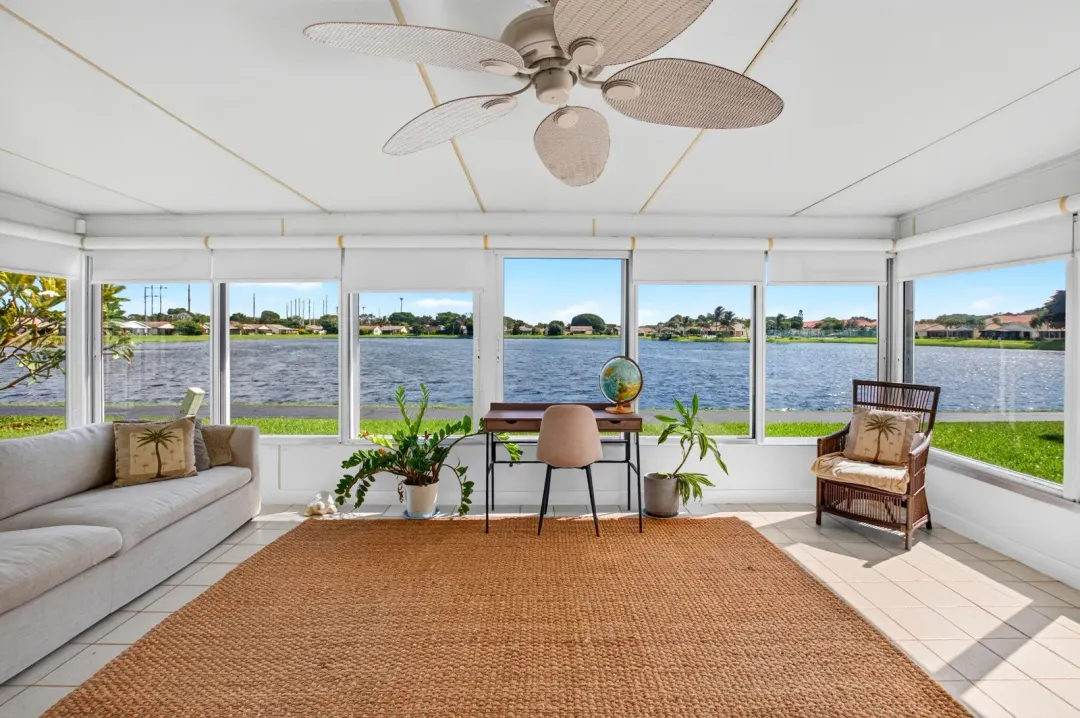 5537 Mirror Lakes Boulevard, Boynton Beach, FL 33472
