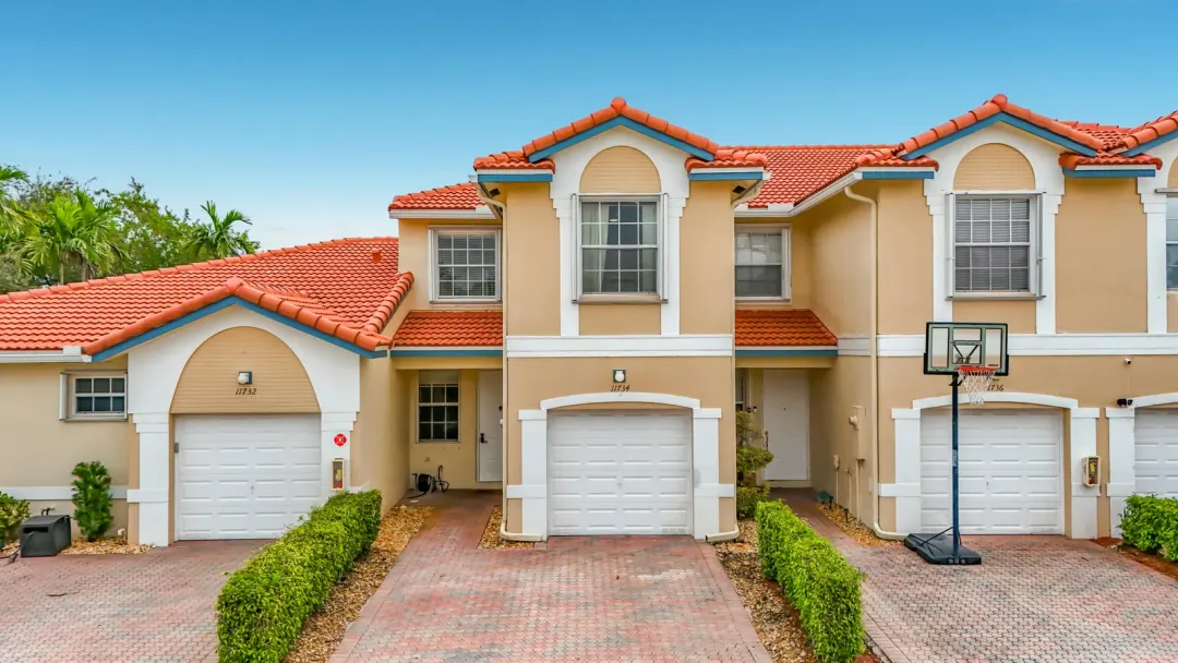11734 NW 47th Drive, Coral Springs, FL 33076