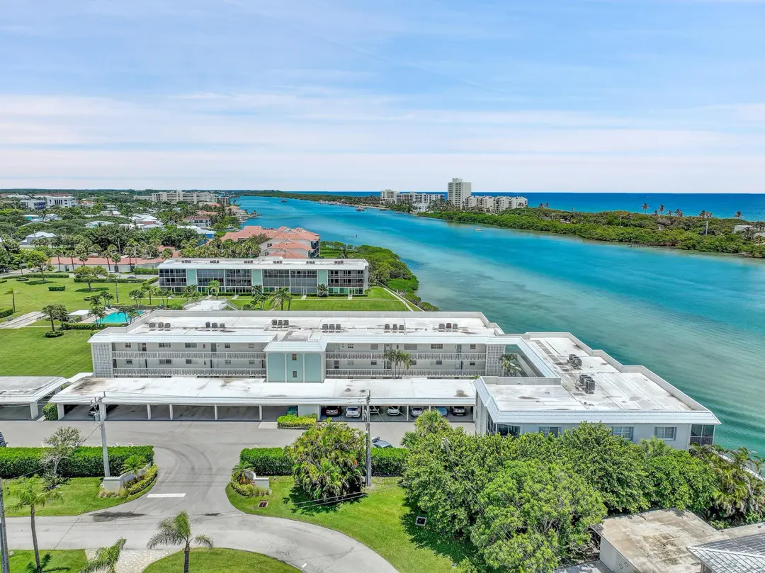 100 Waterway Road E306, Tequesta, FL 33469