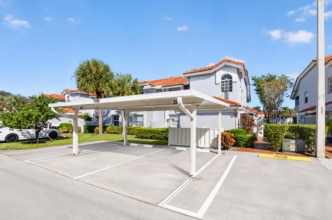7390 Lake Meadow Way 202, Boynton Beach, FL 33437