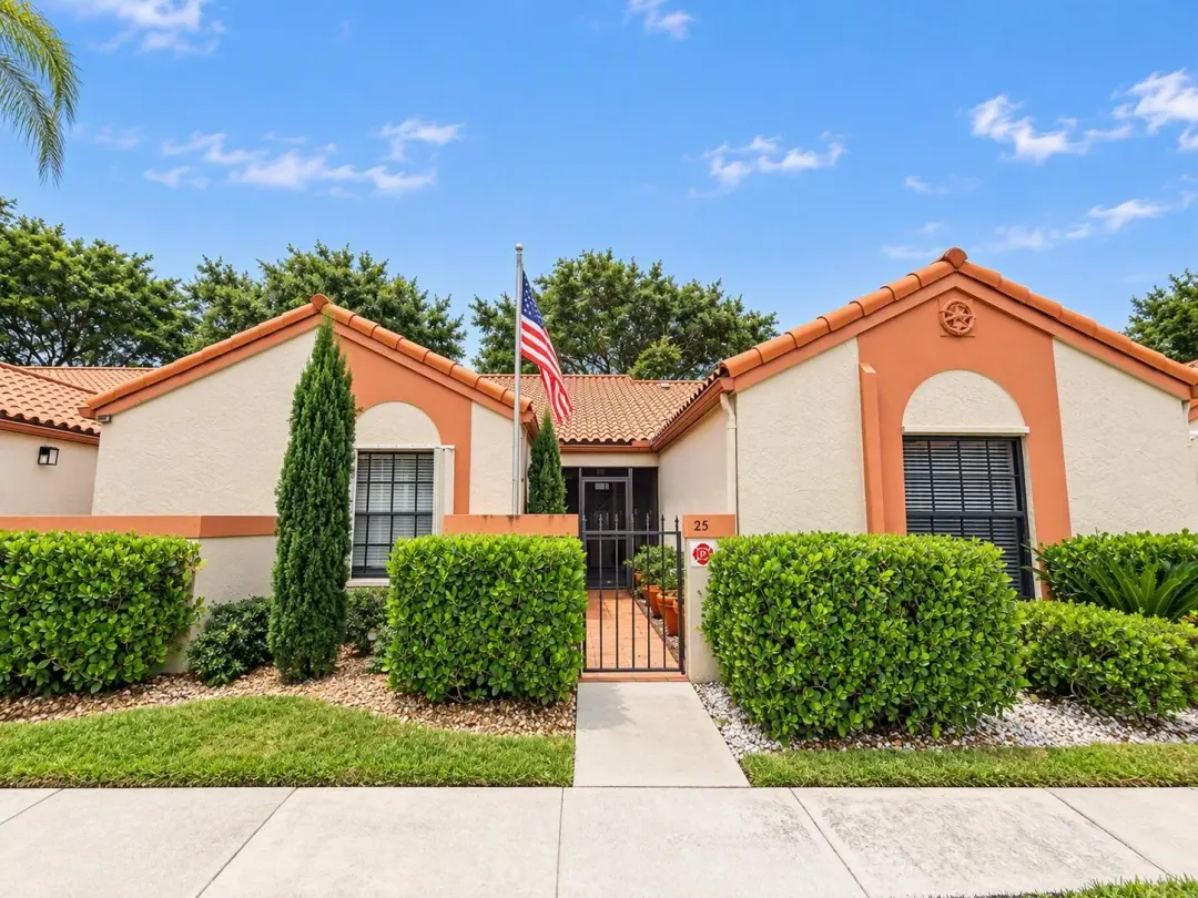 25 Centennial Court, Deerfield Beach, FL 33442