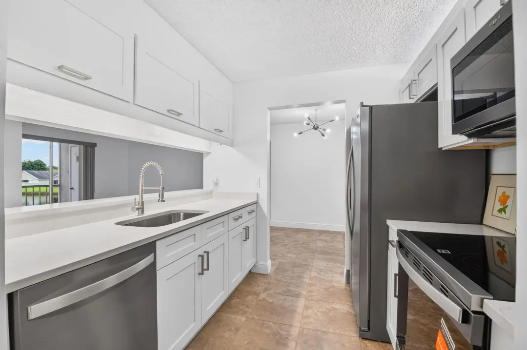 13791 Oneida Drive E2, Delray Beach, FL 33446