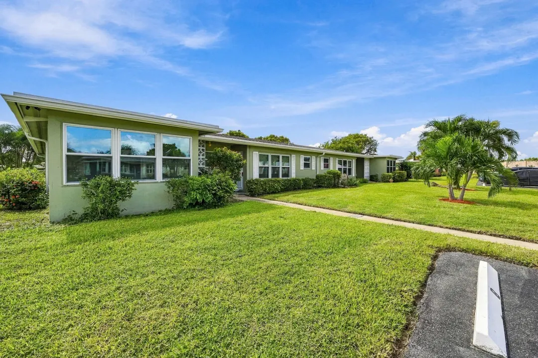 260 N High Point Boulevard A, Boynton Beach, FL 33435