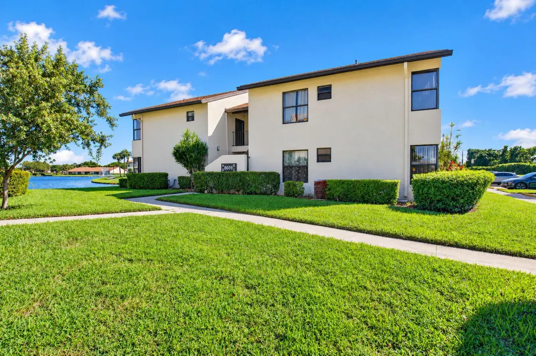 8609 Boca Glades Boulevard W H, Boca Raton, FL 33434