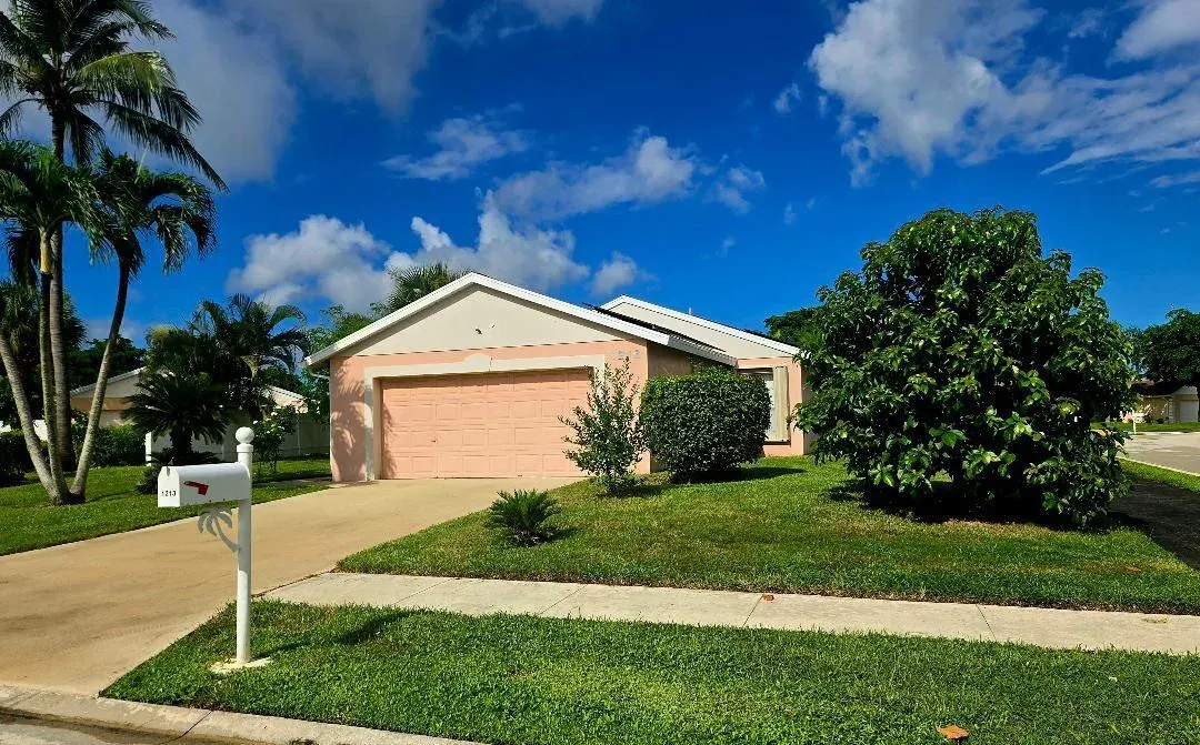 1213 Pine Sage Circle, West Palm Beach, FL 33409