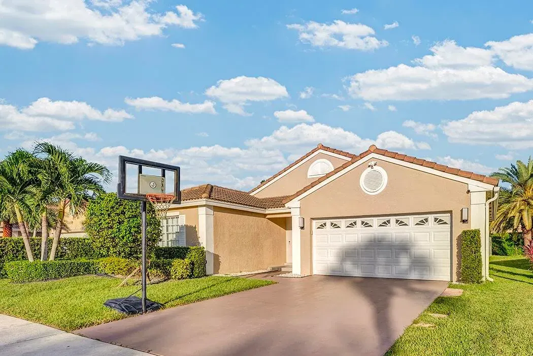 10580 Pebble Cove Lane, Boca Raton, FL 33498