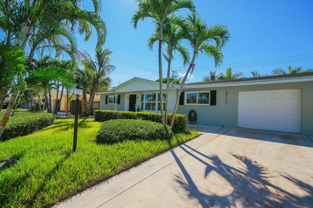 3712 Lighthouse Drive, Palm Beach Gardens, FL 33410