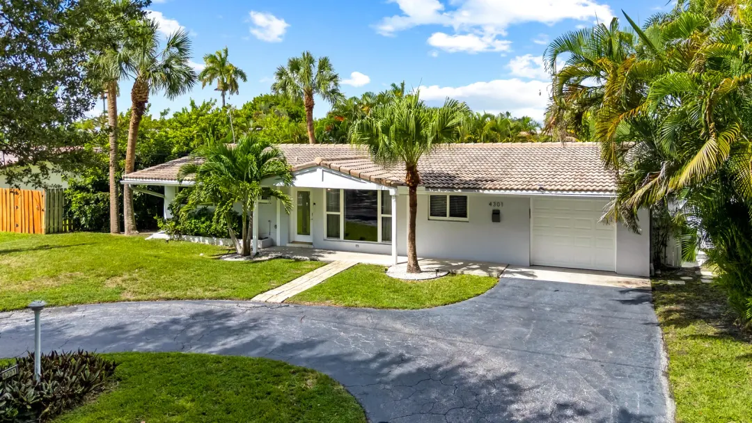 4301 NE 22nd Avenue, Lighthouse Point, FL 33064