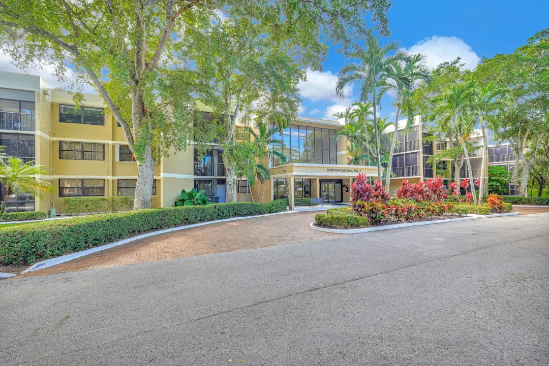 16200 Golf Club Road 206, Weston, FL 33326
