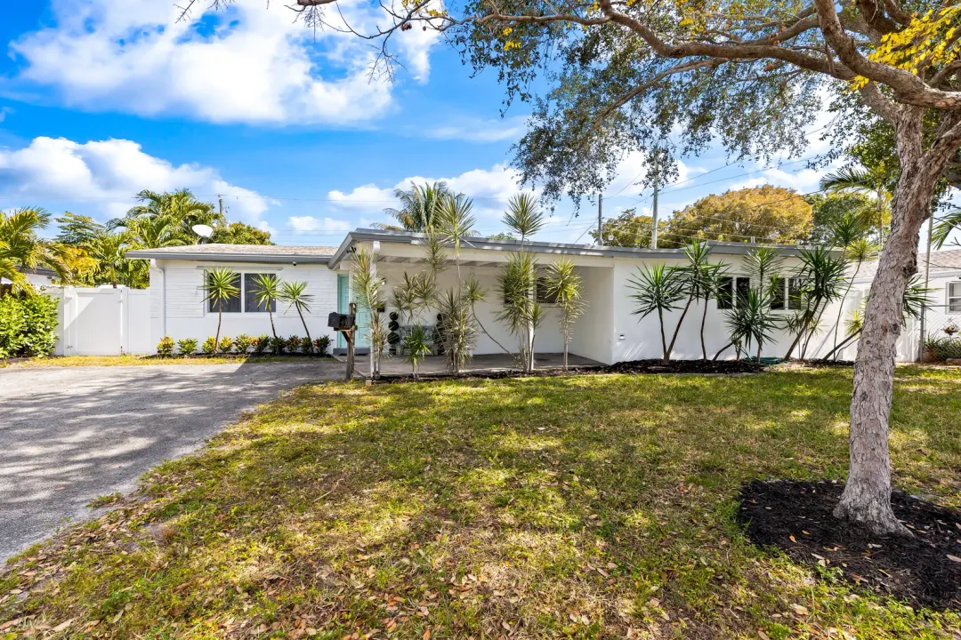 5660 NE 2nd Terrace, Oakland Park, FL 33334