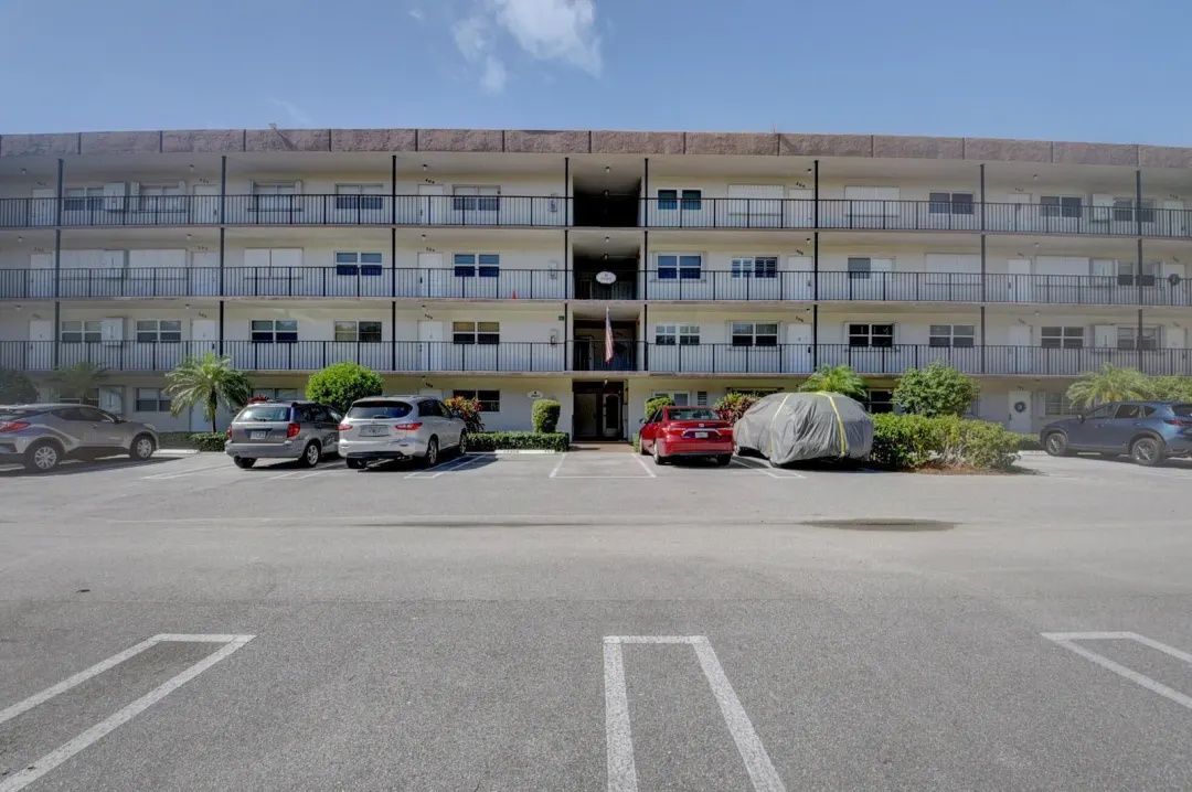 2002 S Federal Highway 408, Boynton Beach, FL 33435