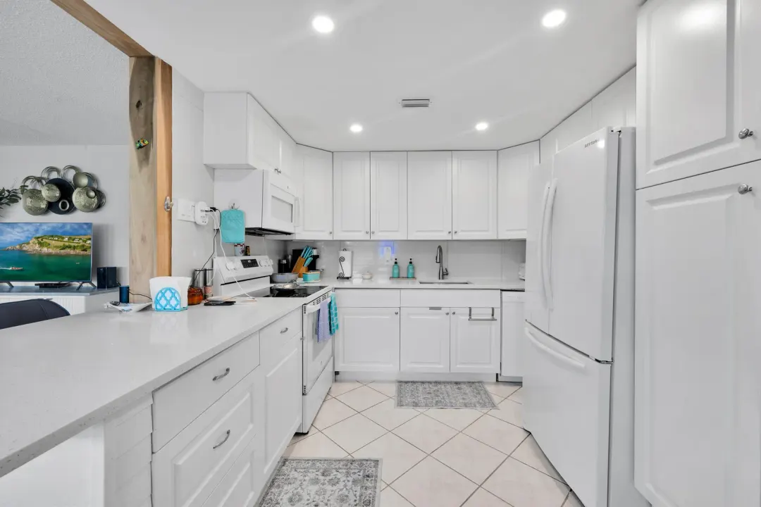 363 Wellington J, West Palm Beach, FL 33417