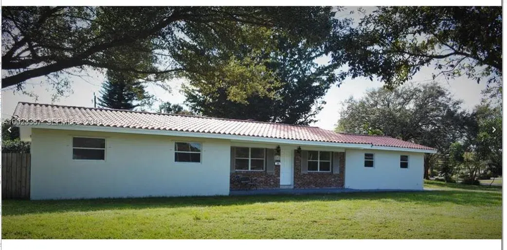 892 NW 66th Avenue, Plantation, FL 33317