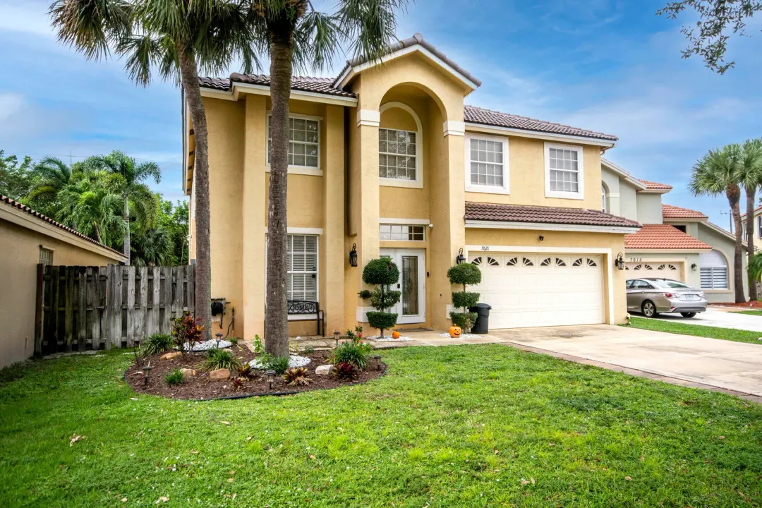 Address Withheld, Lake Worth, FL 33467