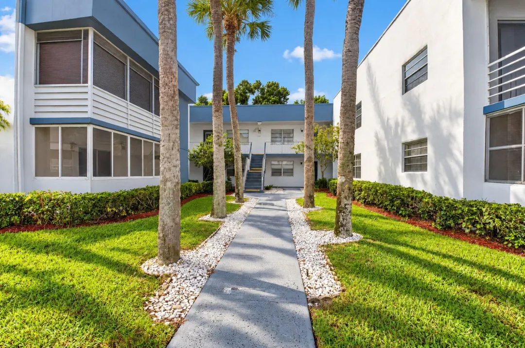 93 Normandy B, Delray Beach, FL 33484