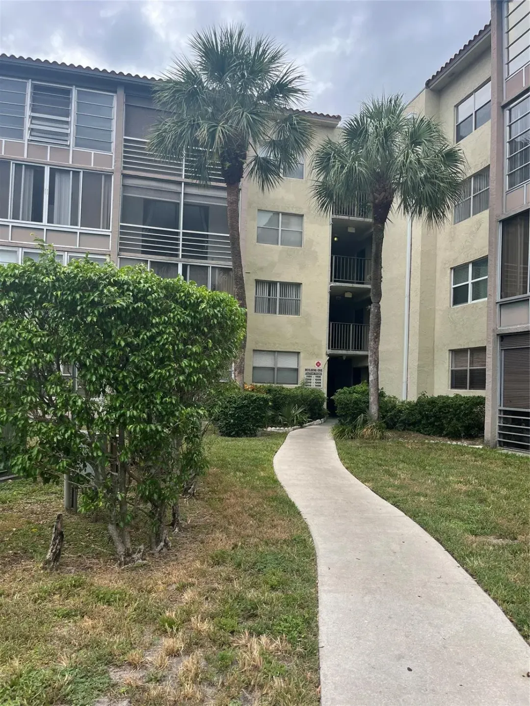 1800 SW 81 Ave N 81 Ave Lauderdale Avenue 1418, North Lauderdale, FL 33068