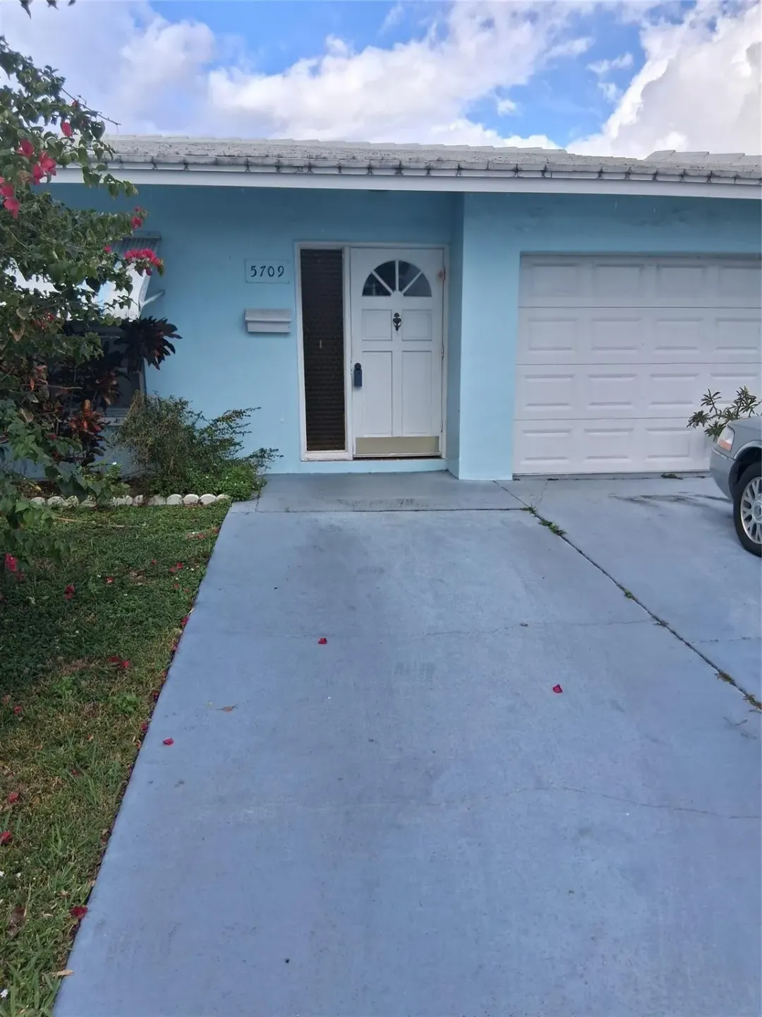 5709 NW 87th Avenue, Tamarac, FL 33321