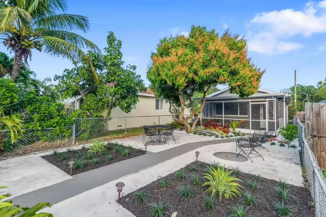 610 N D Street, Lake Worth Beach, FL 33460
