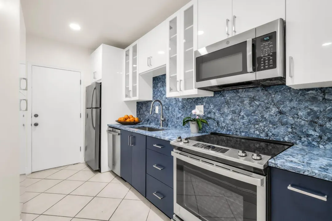 299 SW 7th Street 106, Boca Raton, FL 33432