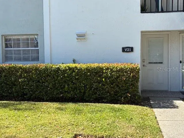 3806 N Oak Drive, Unit V21, Tampa, FL, 33611