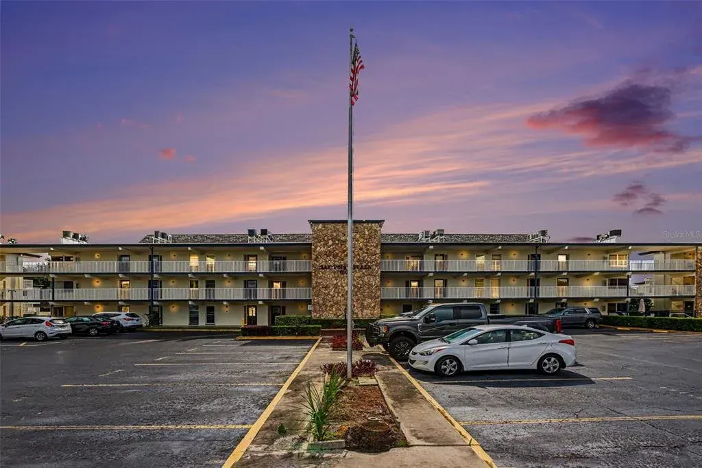 6100 12th Street S, Unit 313, St Petersburg, FL, 33705