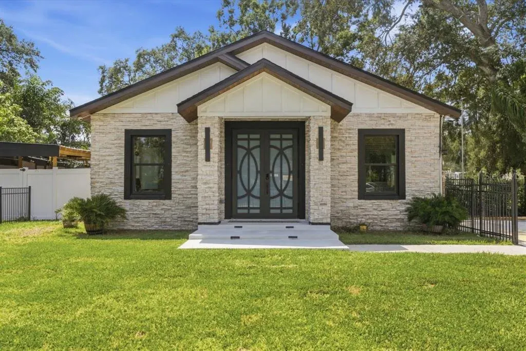 4710 W Bay View Avenue, Tampa, FL, 33611