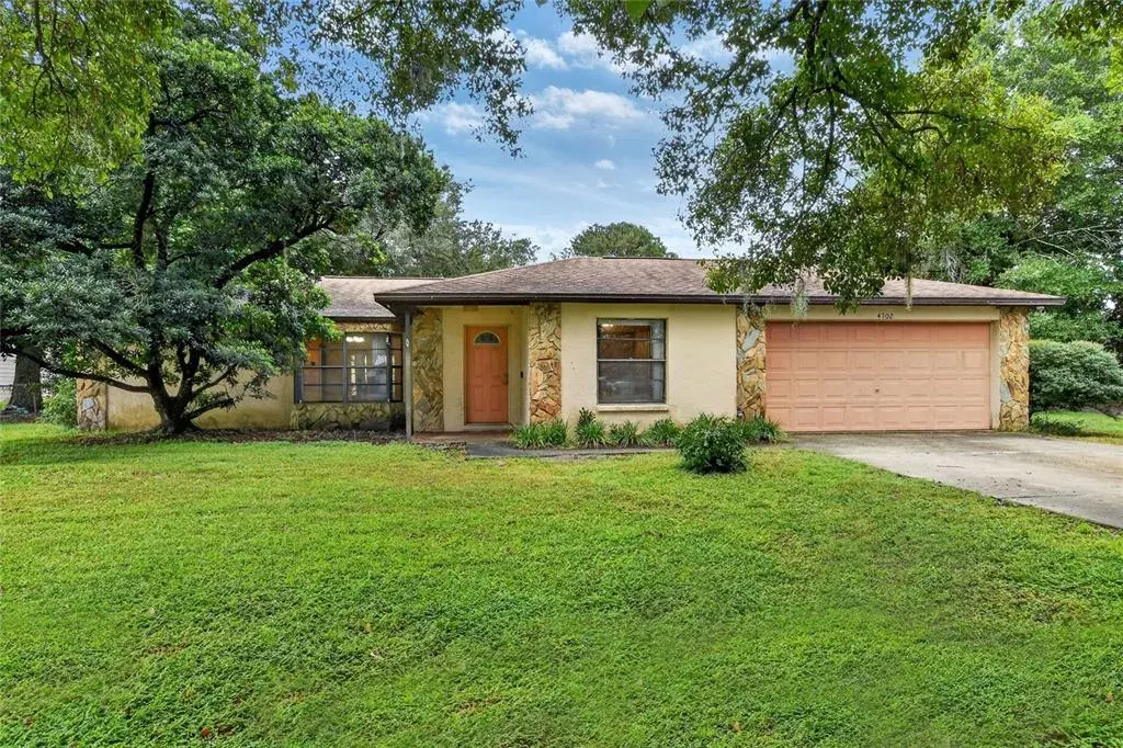 4702 Charro Lane, Plant City, FL, 33565