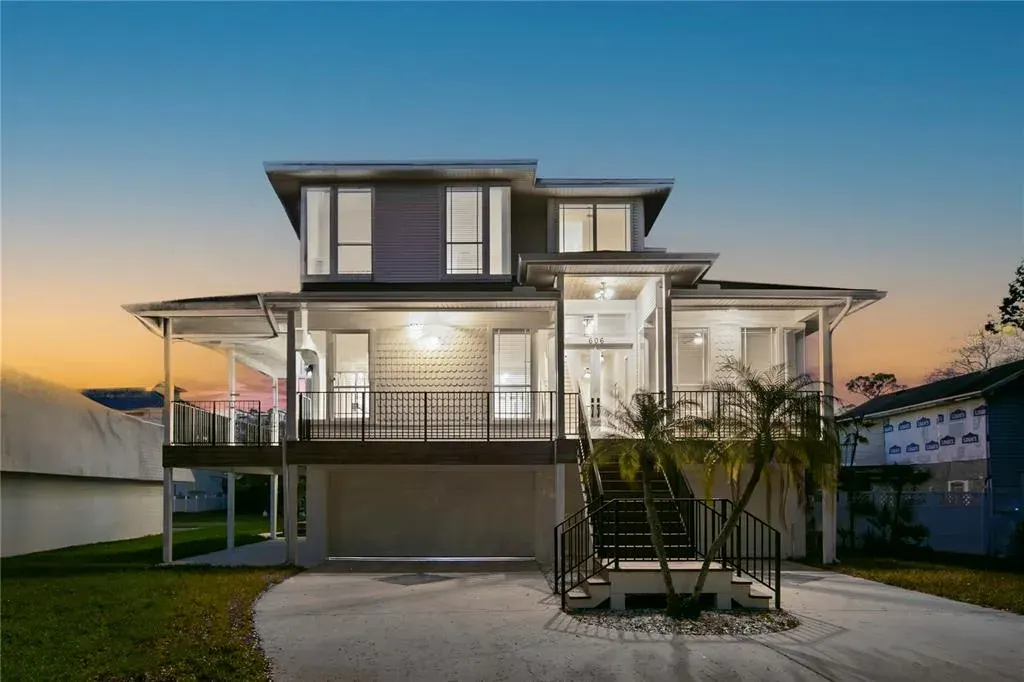 606 Indiana Avenue, Crystal Beach, FL, 34681