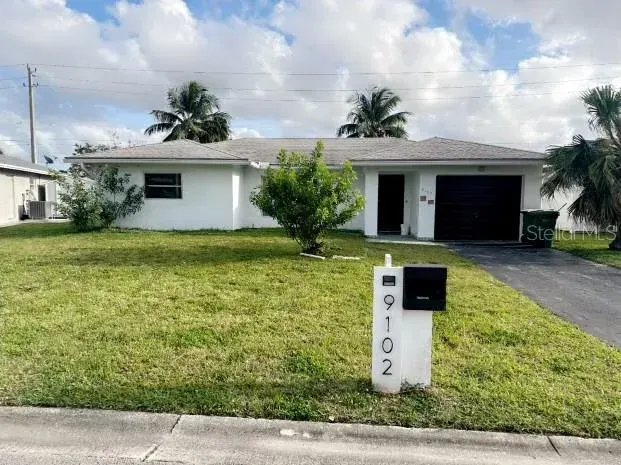 Address Withheld, Tamarac, FL, 33321