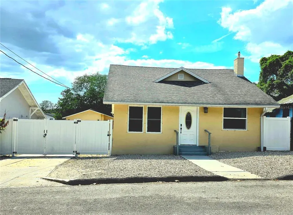 8514 N Mitchell Avenue, Tampa, FL, 33604