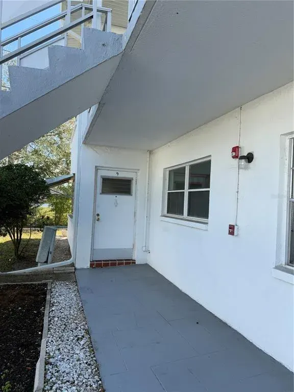 5895 18th Street N, Unit 9, St Petersburg, FL, 33714