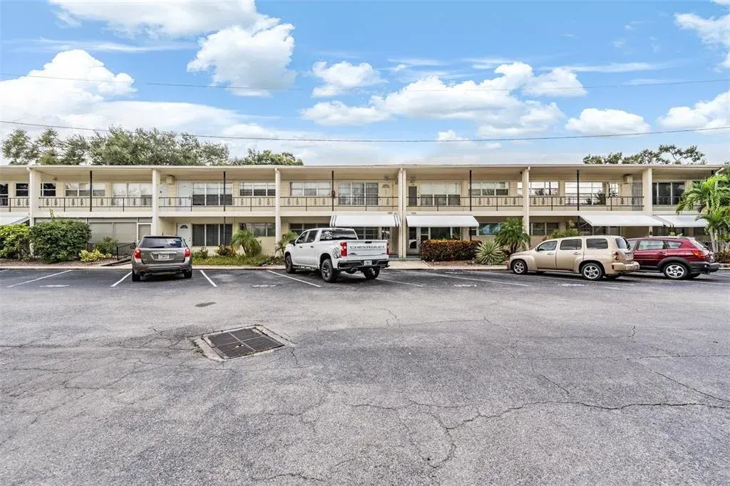 5665 40th Avenue N, Unit 407, Kenneth City, FL, 33709