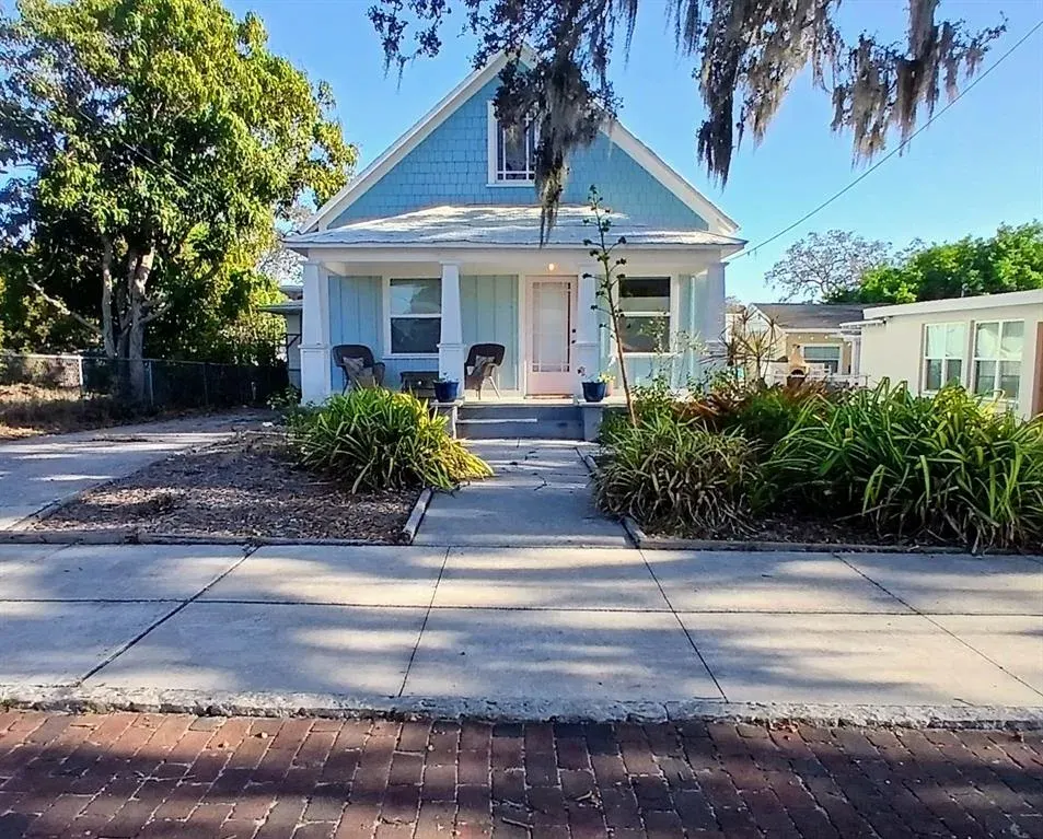 542 Division Street, Tarpon Springs, FL, 34689
