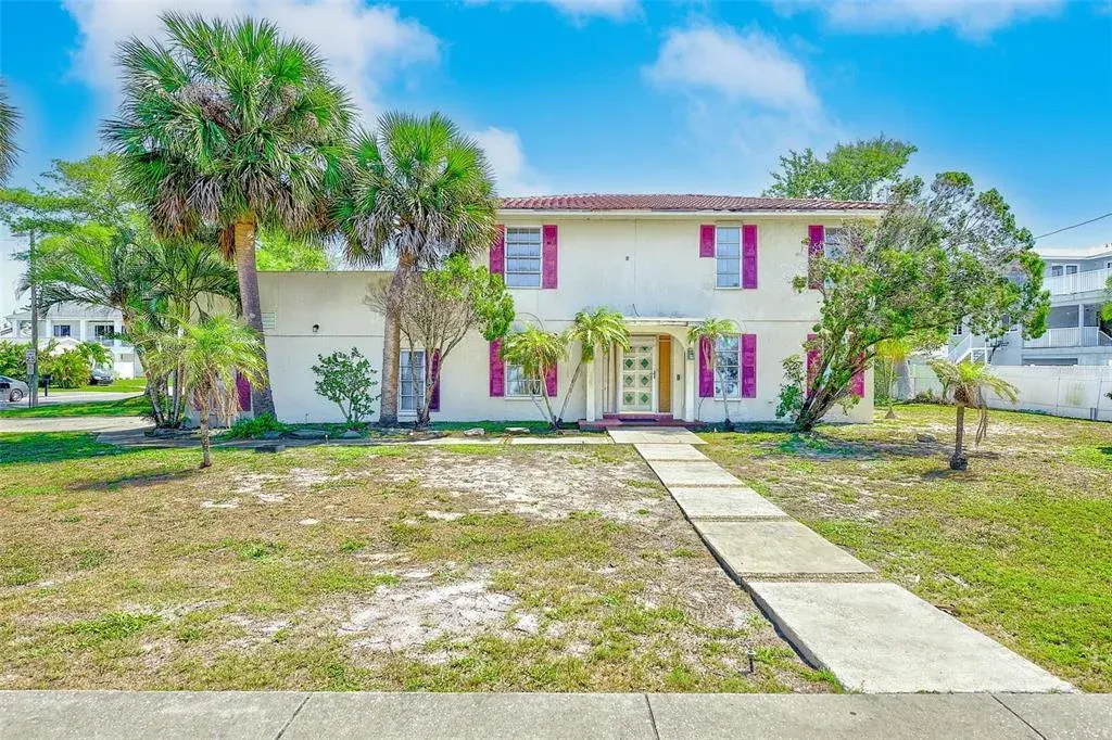 205 Gulf Boulevard, Belleair Beach, FL, 33786