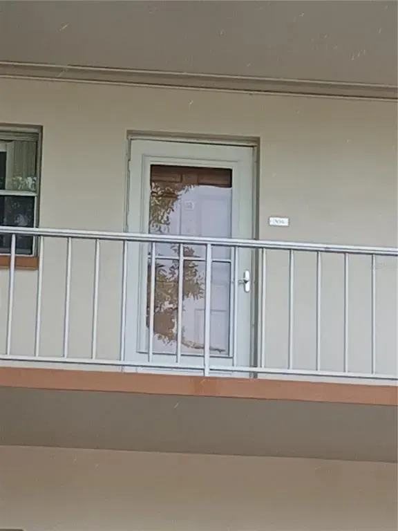 5880 38th Avenue N, Unit 304, St Petersburg, FL, 33710