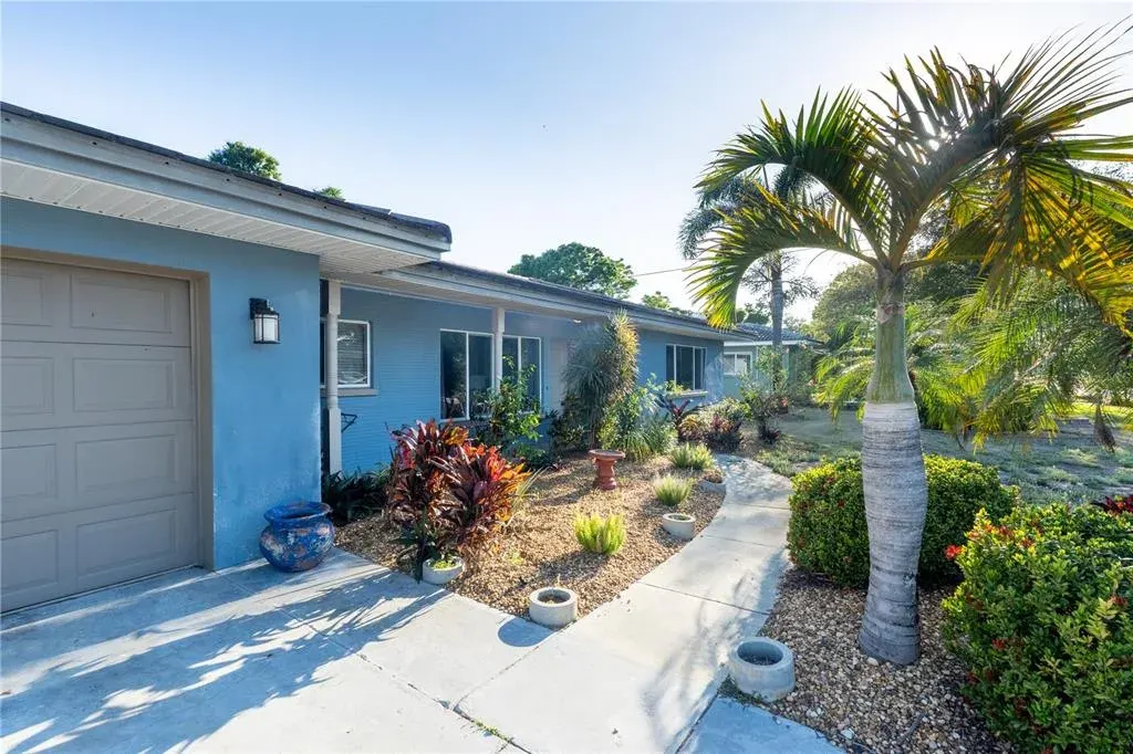 33 Southwind Drive, Belleair Bluffs, FL, 33770