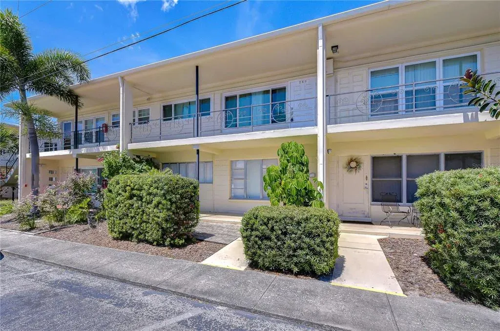 4022 57th Street N, Unit 260, Kenneth City, FL, 33709